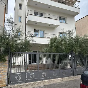 Brilant Apartament Тирана